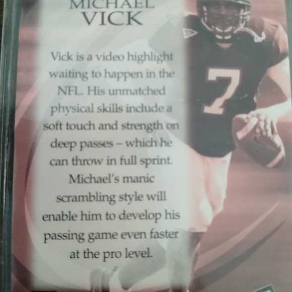 Michael Vick Rookie Card - Picture 2 of 2